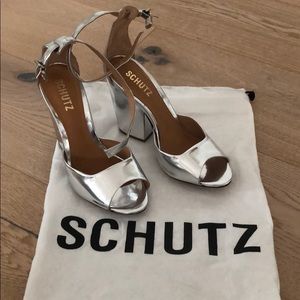 New! Schutz Anete Prata Silver Heels size 6